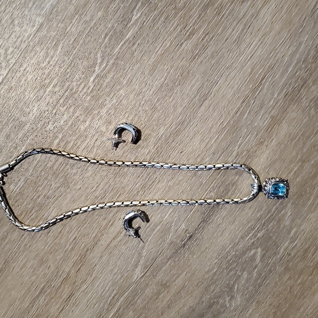 Silver Necklace With Sapphire Blue Inlay Earring And Necklace Set Silver Necklace With Sapphire Blue Inlay Earring And Necklace Set